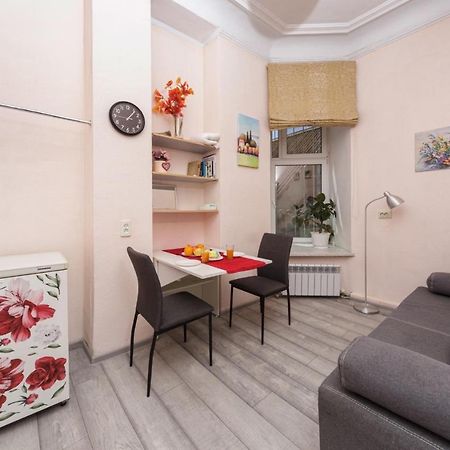 Comfortable Apartment In The Very Center Of Одесса Экстерьер фото