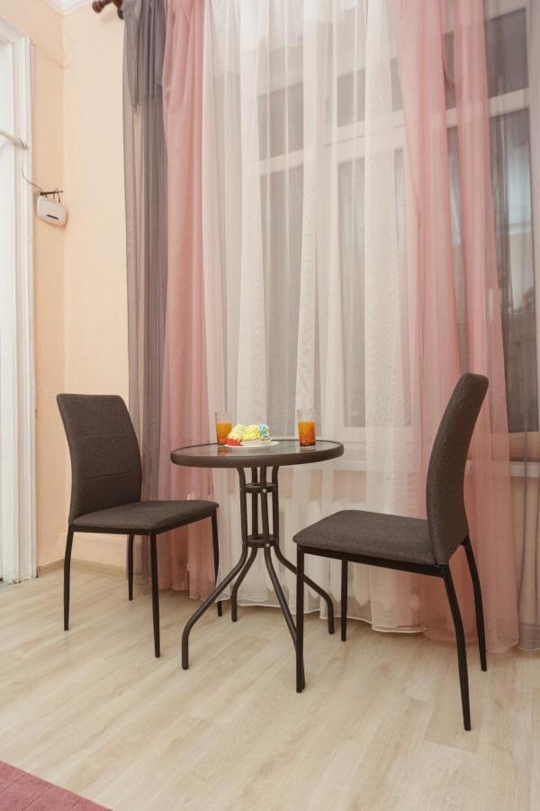 Comfortable Apartment In The Very Center Of Одесса Экстерьер фото